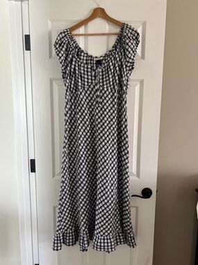 Universal Thread Navy and White Gingham Maxi Dress